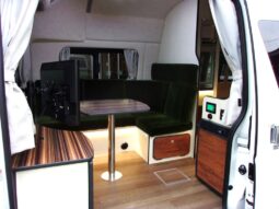 「Luceat」（ルーチェット）　TOYOTA HIACE H200をキャンピング架装しました。